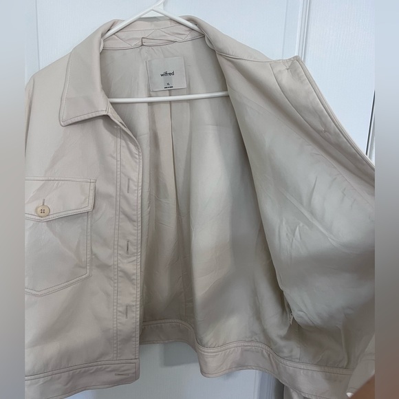Aritzia Wilfred Cropped Ganna Vegan Leather Shirt Jacket - Picture 4 of 4